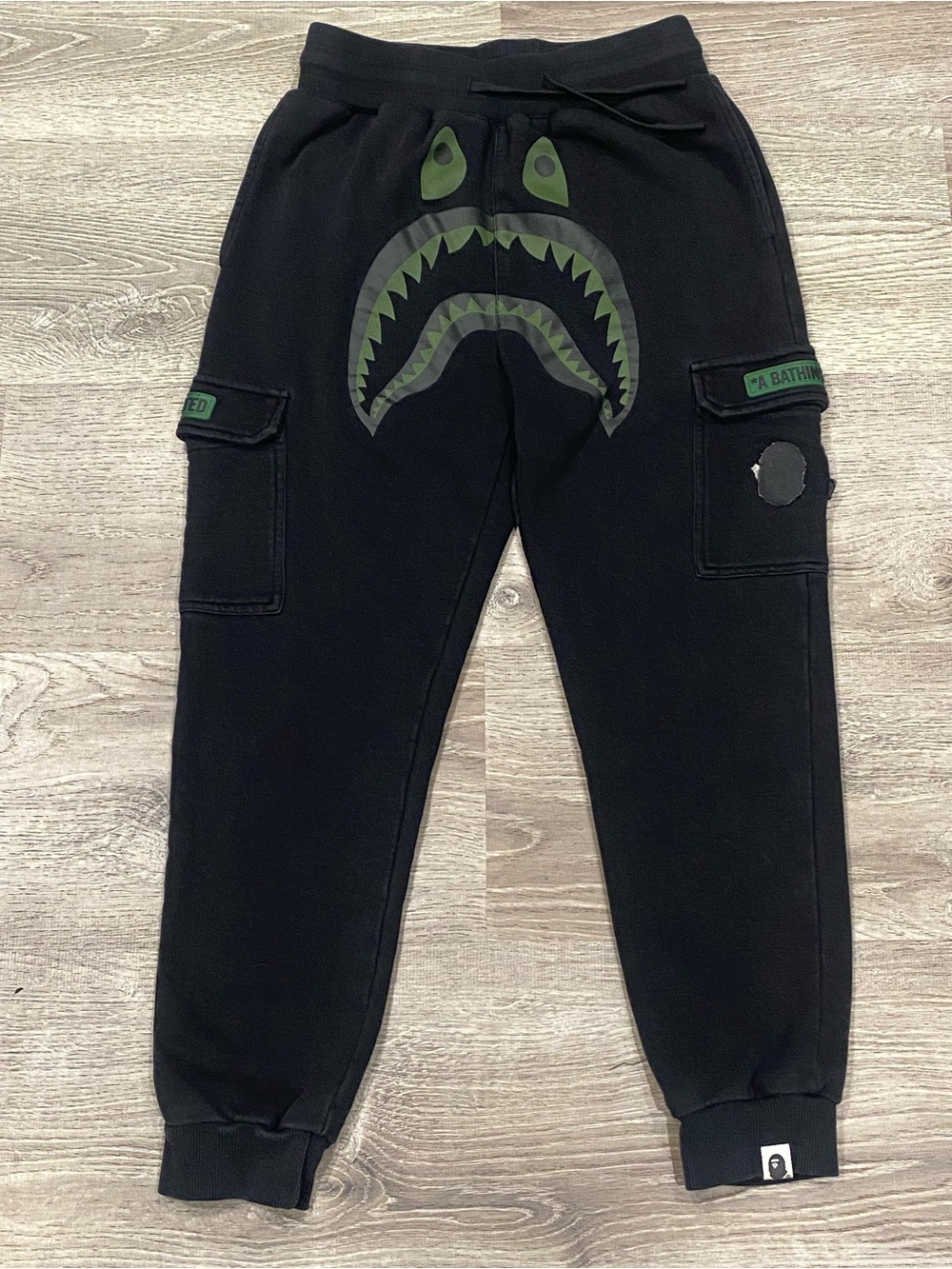 Authentic BAPE X UNDEFEATED Shark Slim
Cargo Sweatpants Black
Size Medium
